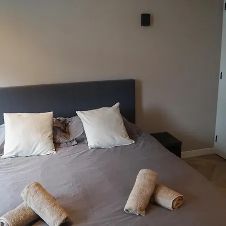 בית אירוח Super De Luxe Privekamer Op Toplocatie - 1 אגמונד אן זי